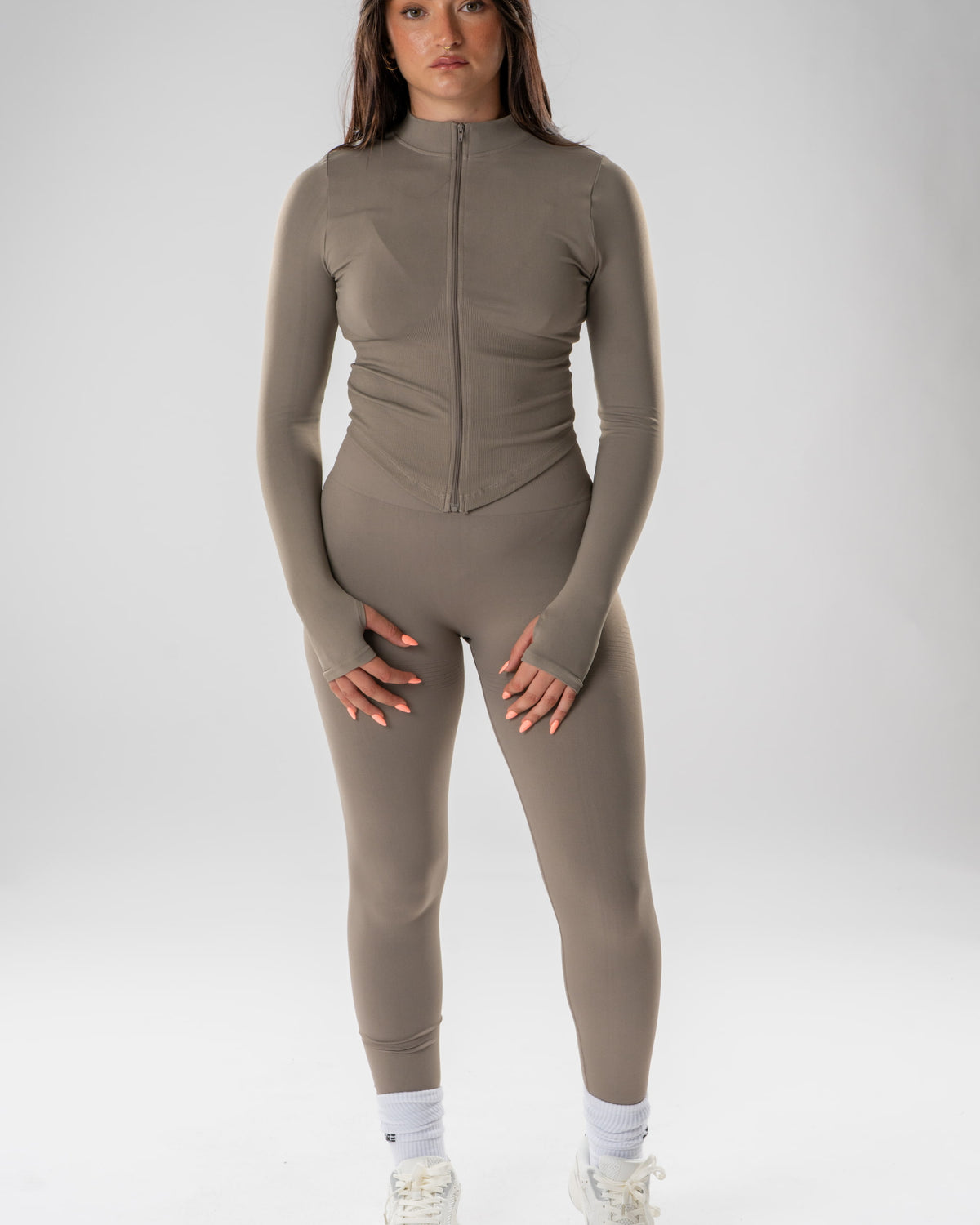 Model wears small