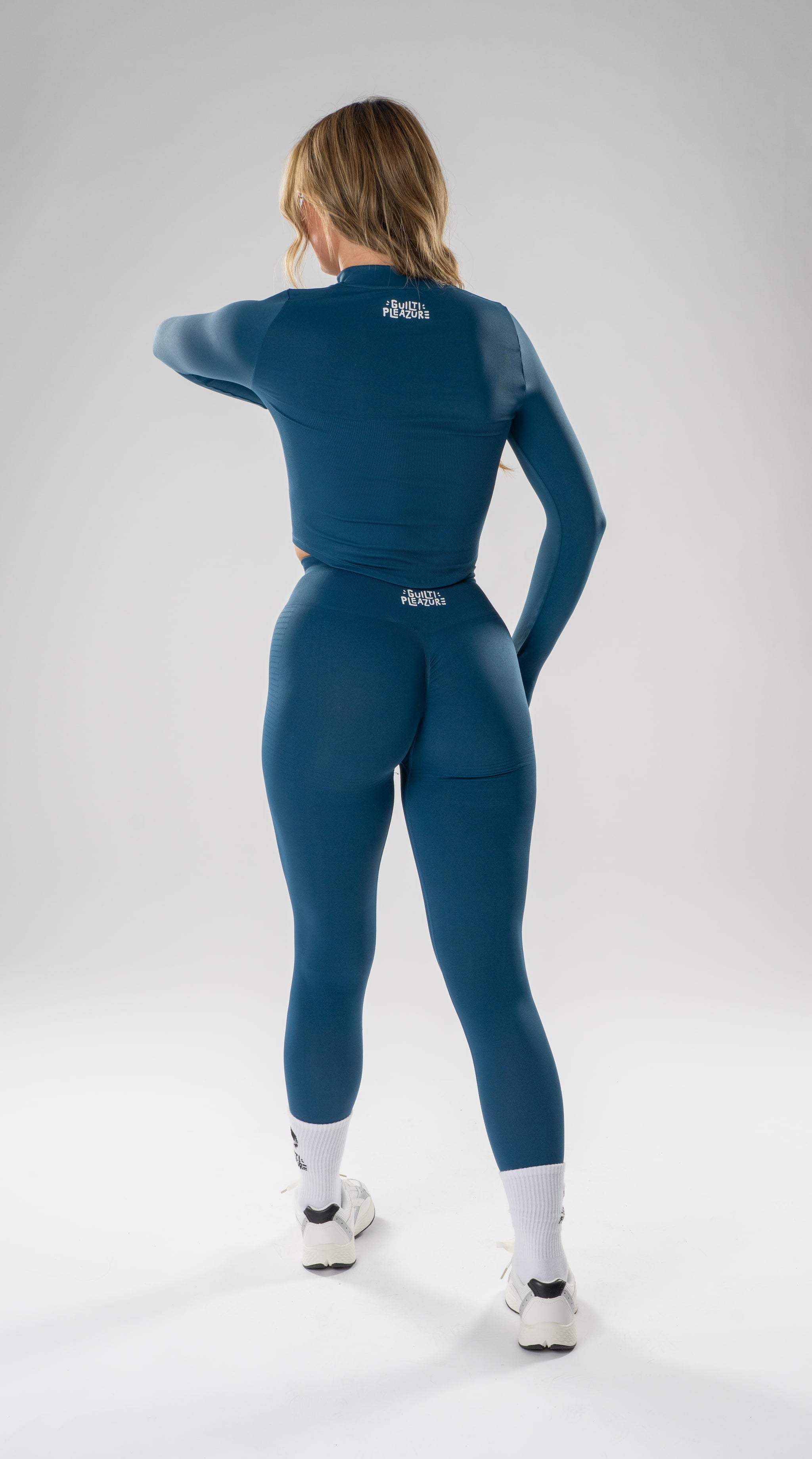 Model wears Small