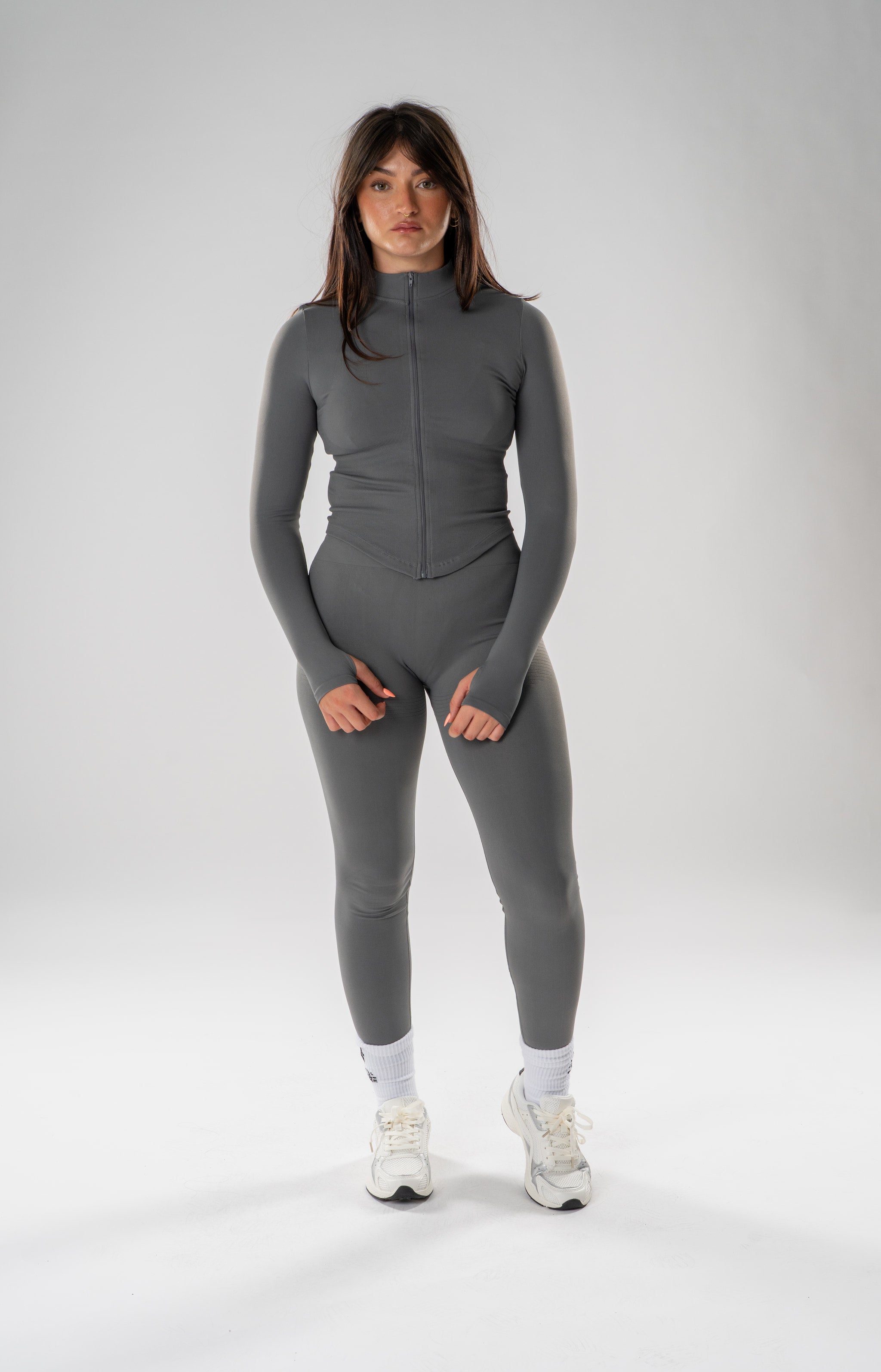 Model wears small